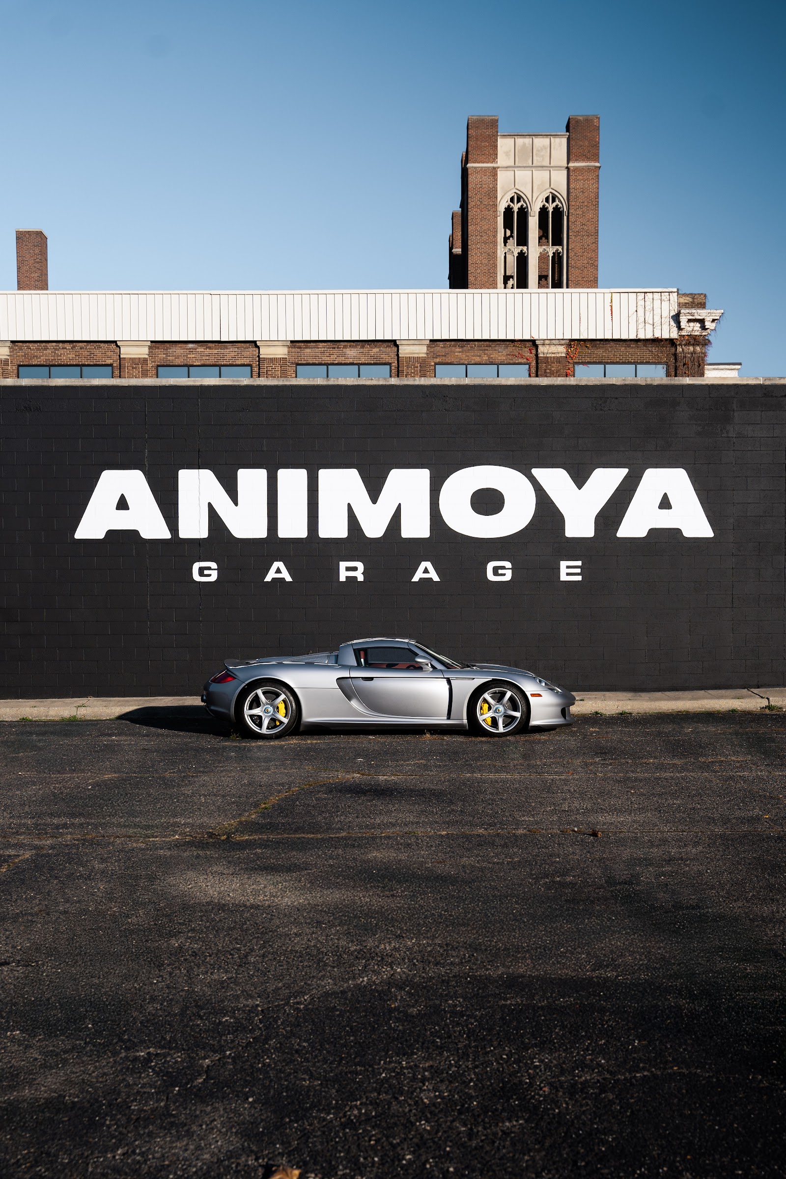 Animoya Garage in Pontiac
