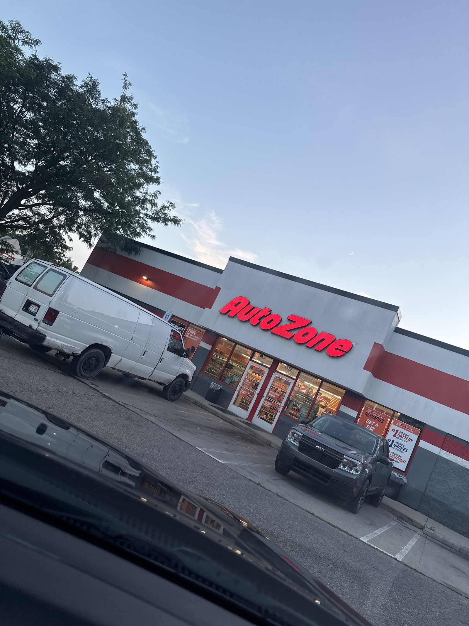 AutoZone Auto Parts in Pontiac