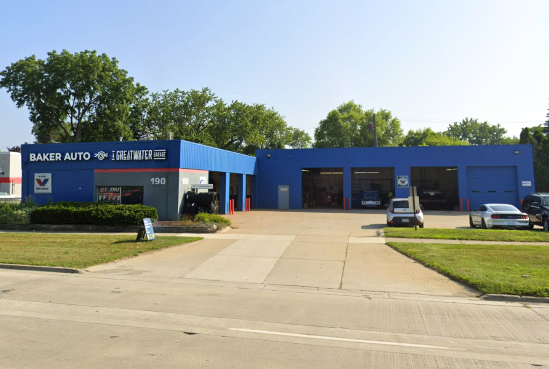 Baker Auto in Pontiac