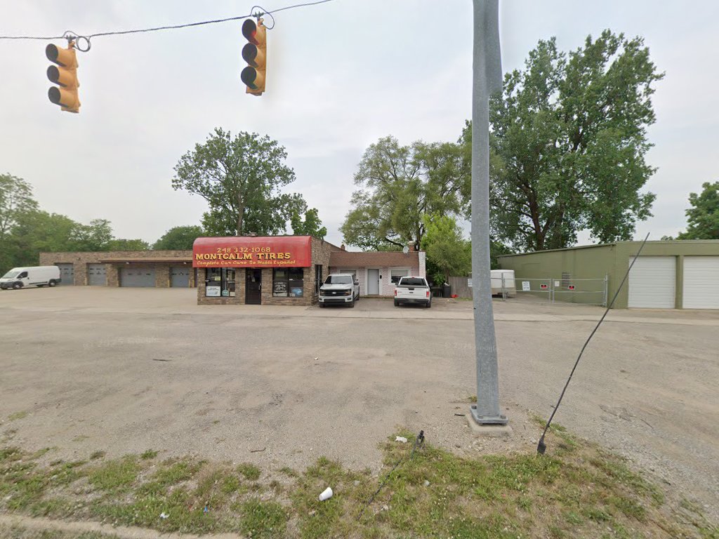 Blessing Barber Shop in Pontiac