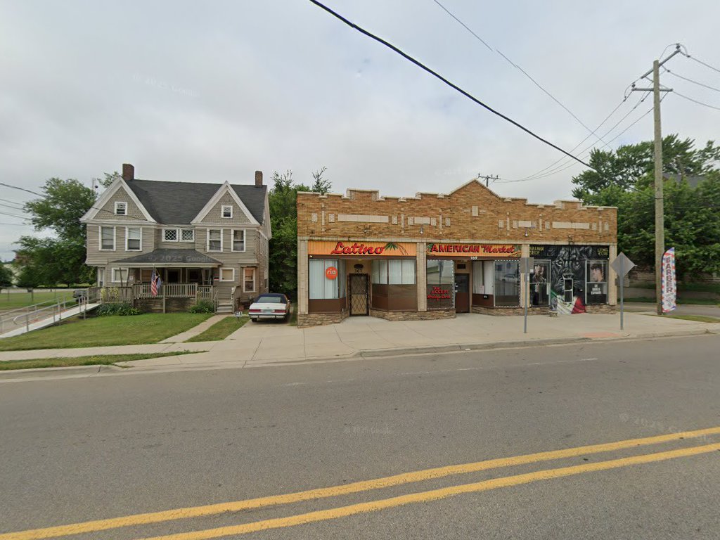 BORINQUEN BARBER SHOP in Pontiac