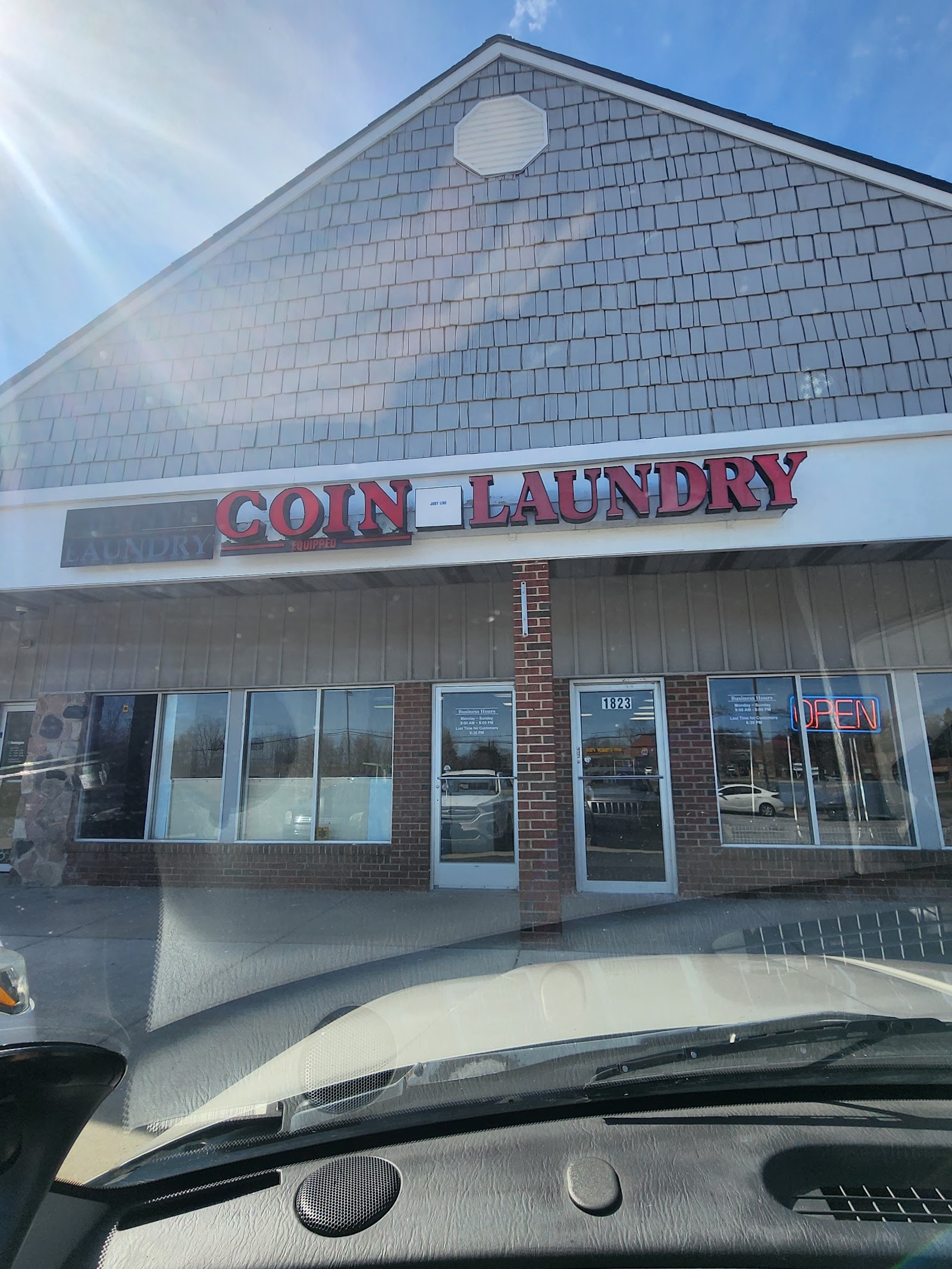 Jenny's Coin Laundry — photo