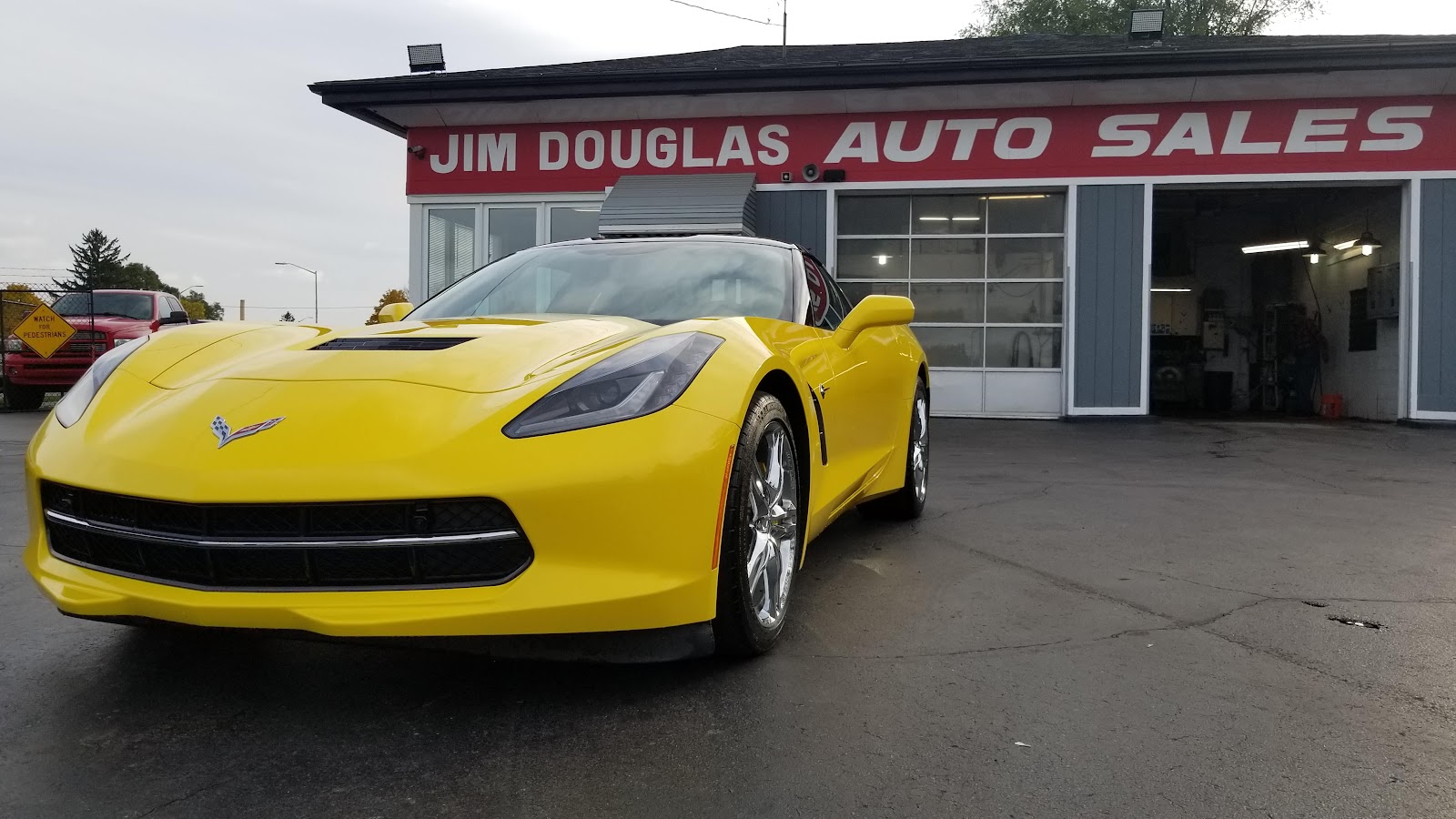 Jim Douglas Auto Sales in Pontiac