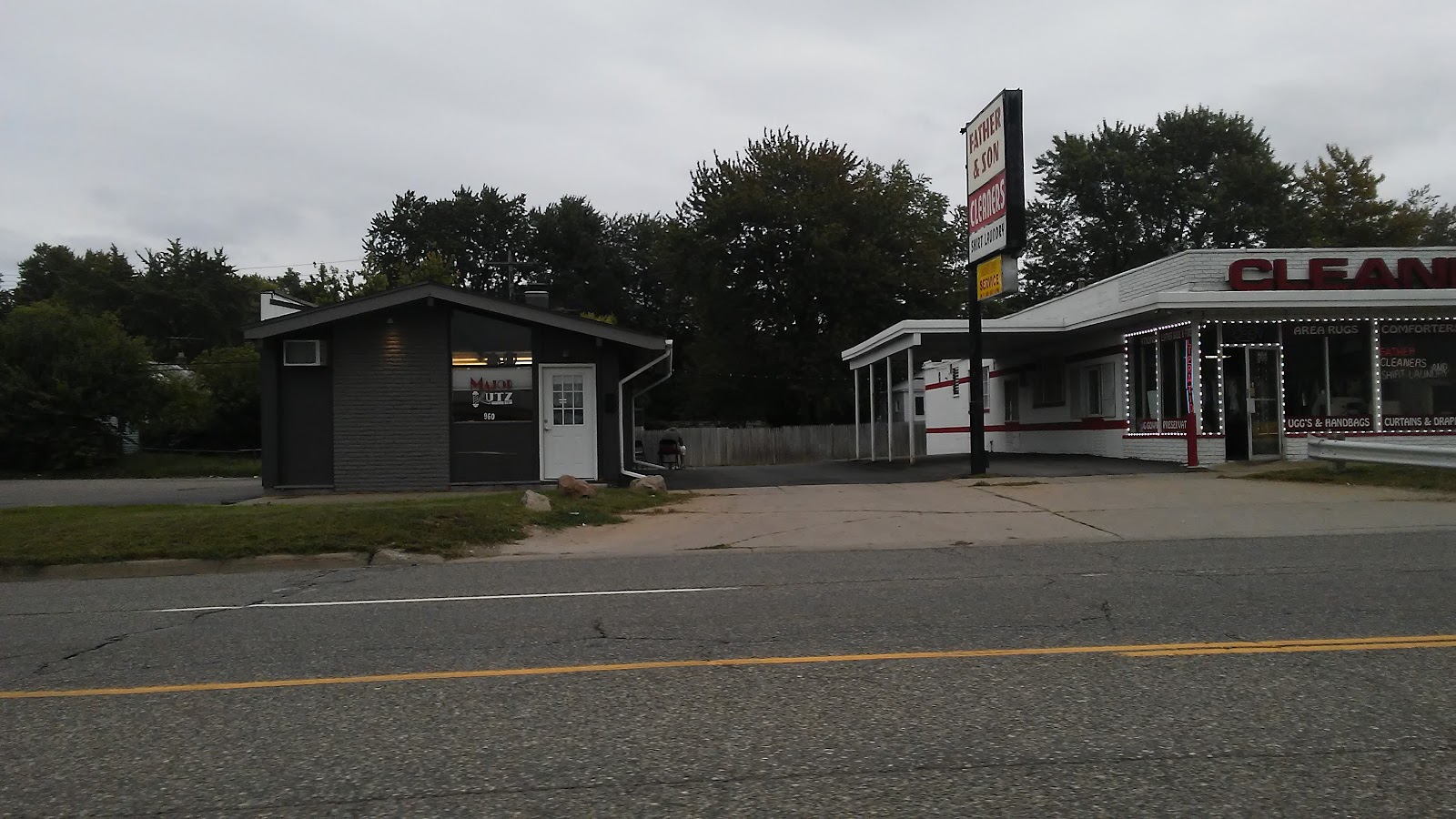 Major Kutz Grooming Salon in Pontiac