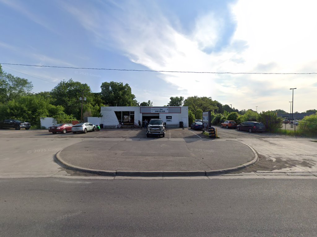 Tire Slingers, LLC in Pontiac