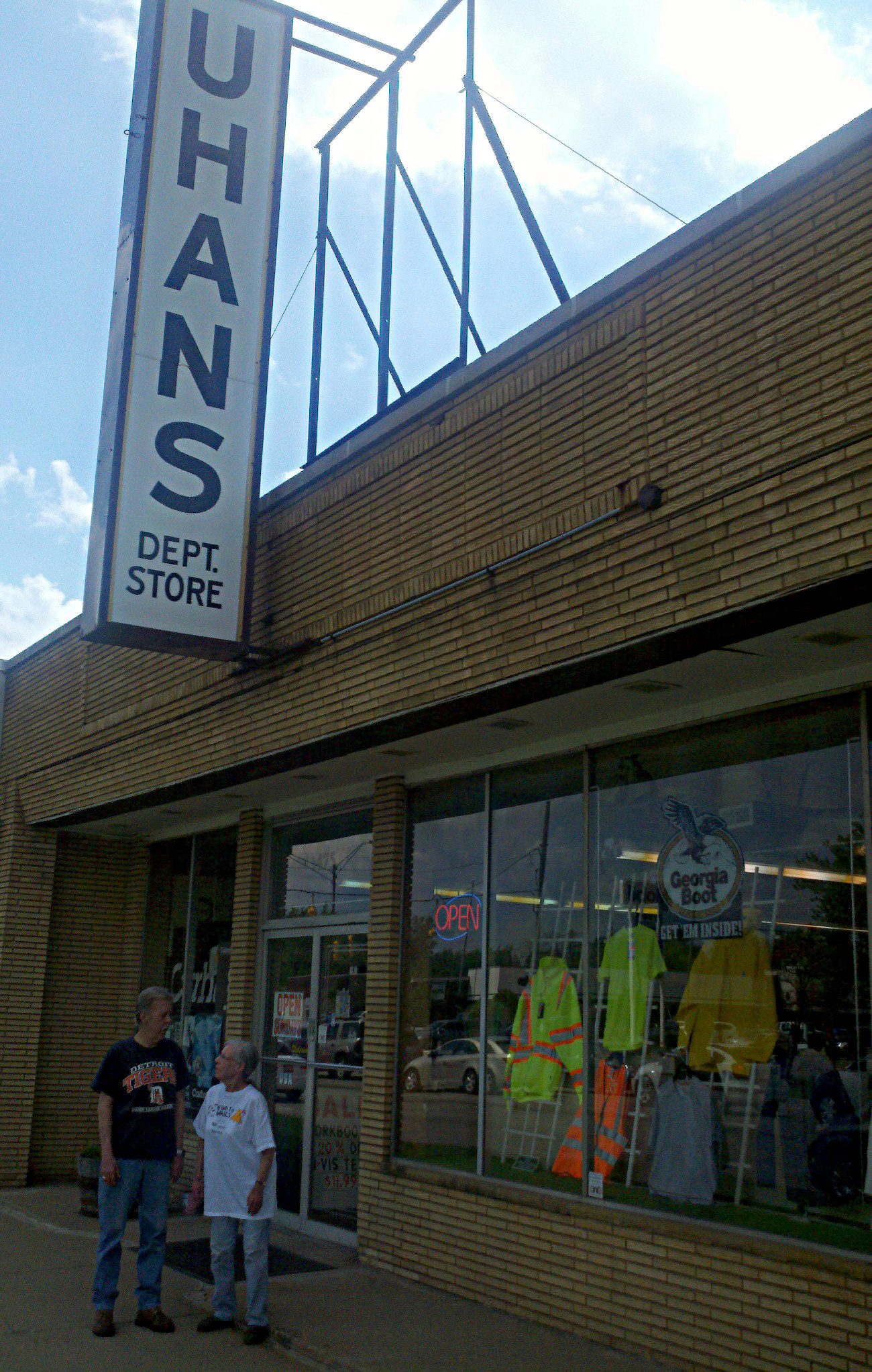 Uhan's Department Store — photo