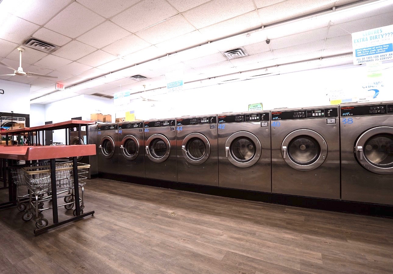 Wash & Go Coin Laundry — photo